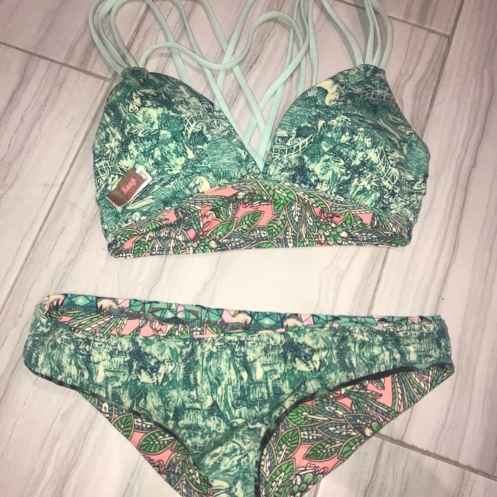 MAAJI BIKINI SET TOP AND BOTTOM